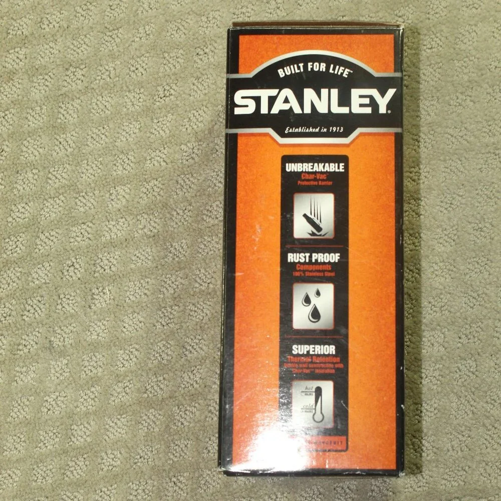 NIB Stanley Green 24 oz Thermos with Handle - Picture 9 of 11